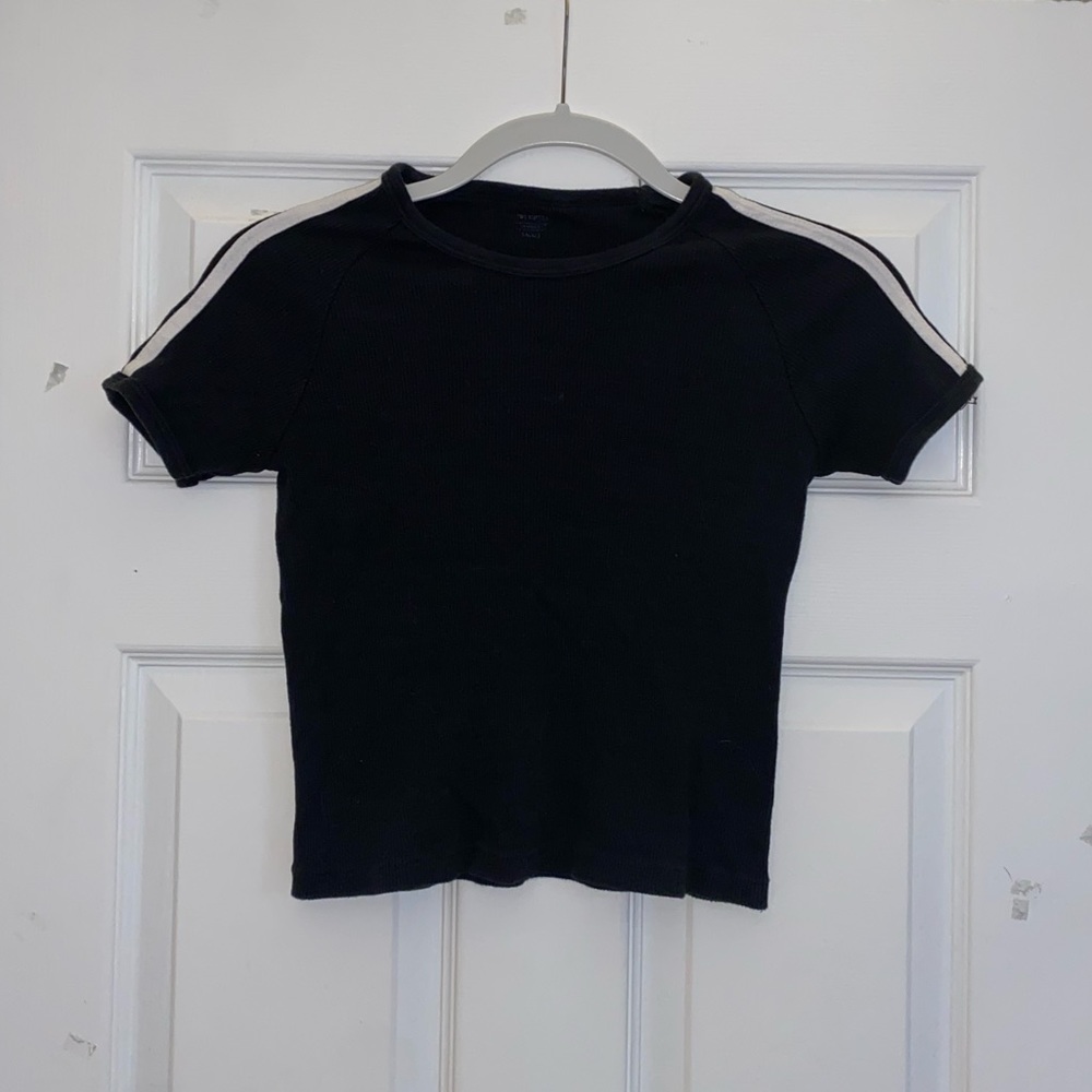 black baby tee